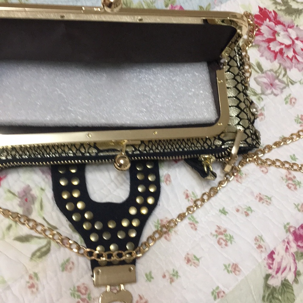Leather bag - Picture 4 of 8